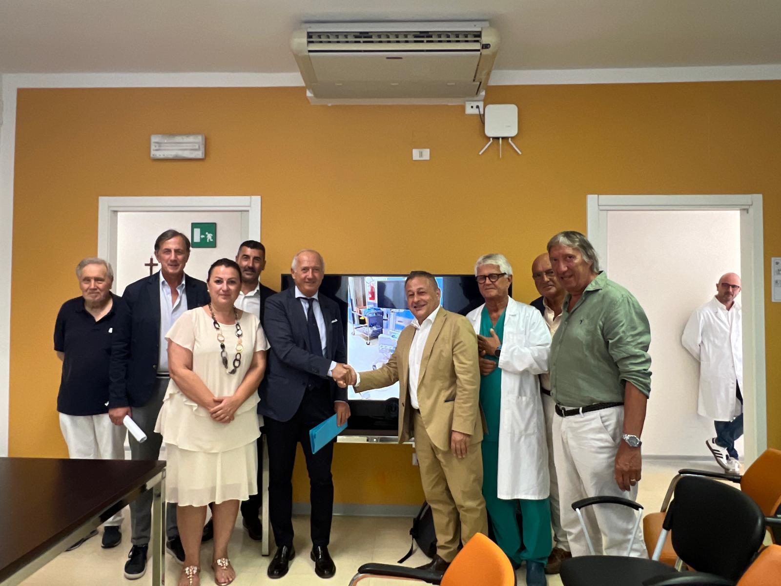Fondazione Carifano Dona Ecografo Reparto Urologia